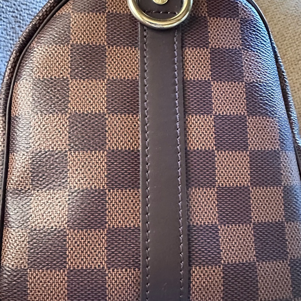 Louis Vuitton Brown Satchel with Iconic Checkered Design - Picture 7 of 8